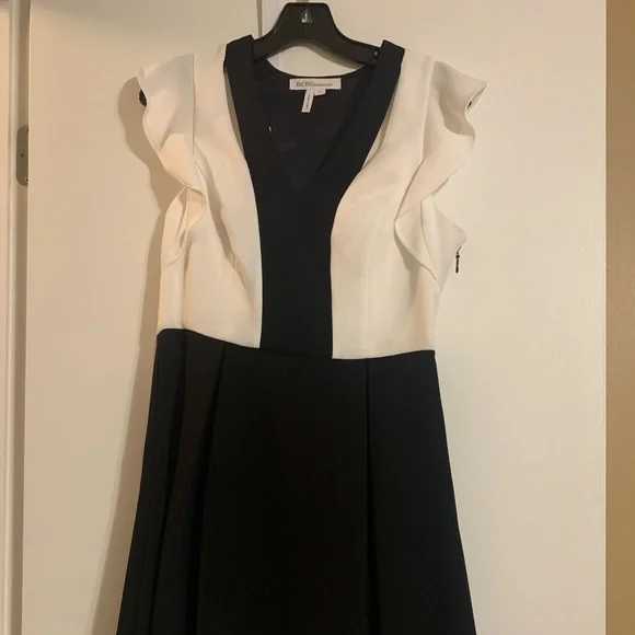 BCBGENERATION Black and White Dress size 8